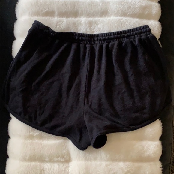 TNA black Comfy shorts - Picture 2 of 3